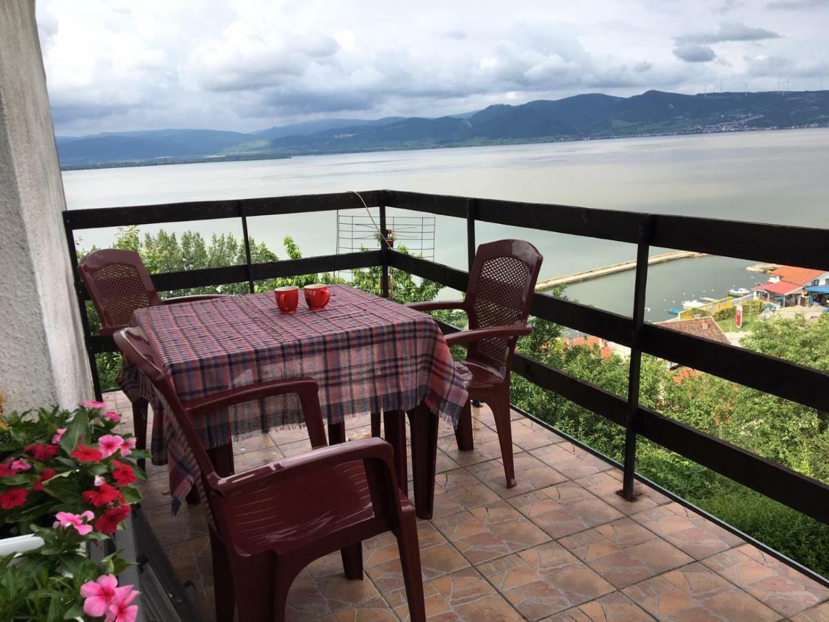 Apartmani Vidikovac Golubac Eksteriør bilde